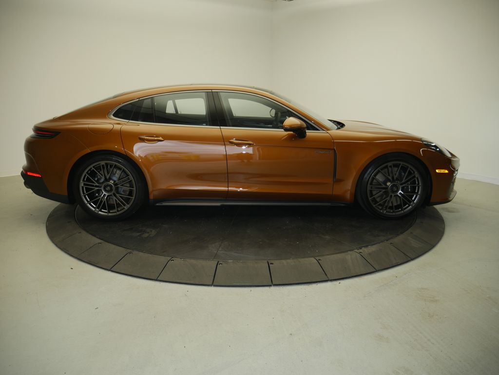 Thumbnail: 2025 Porsche Panamera - 8