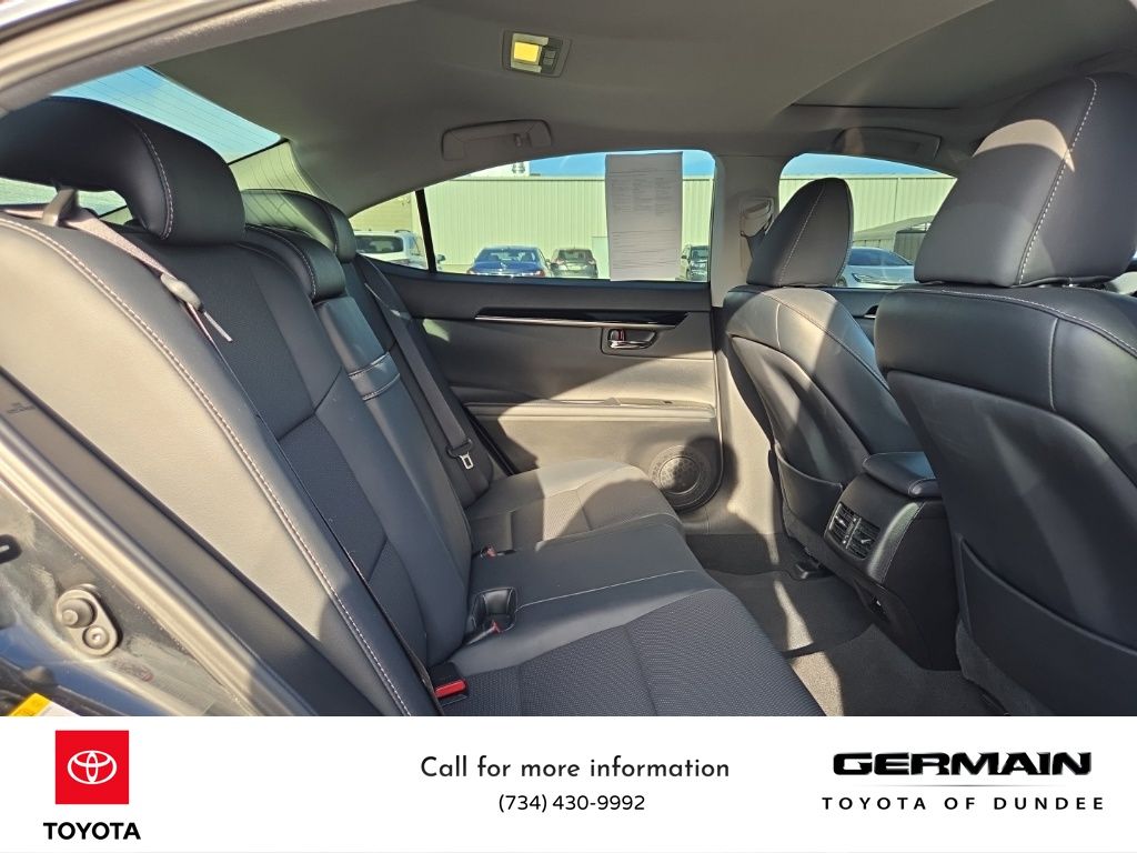 2017 Lexus ES 350 photo 24
