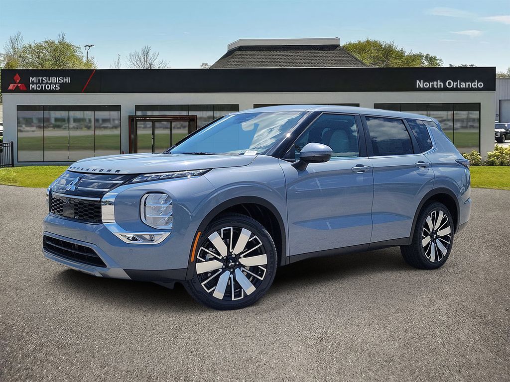 2026 Mitsubishi Outlander SE