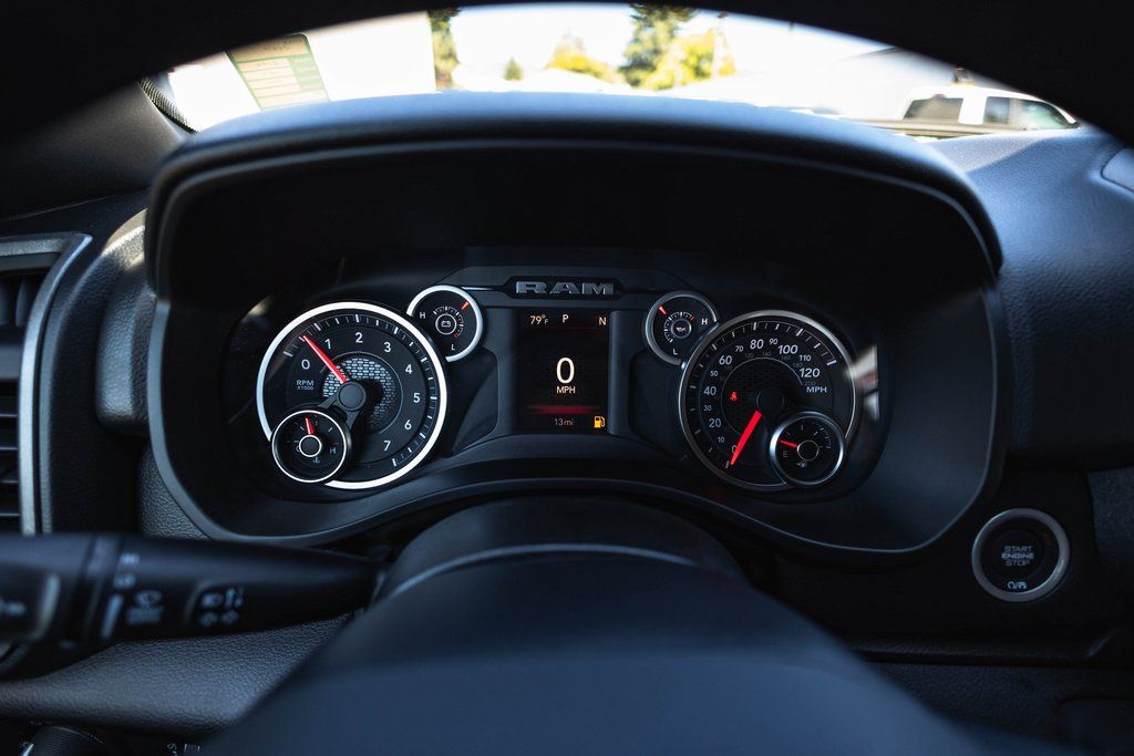 2026 Ram 1500 Tradesman thumbnail 14