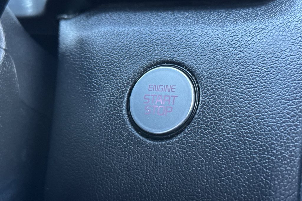 used 2022 Kia Sorento car, priced at $29,914