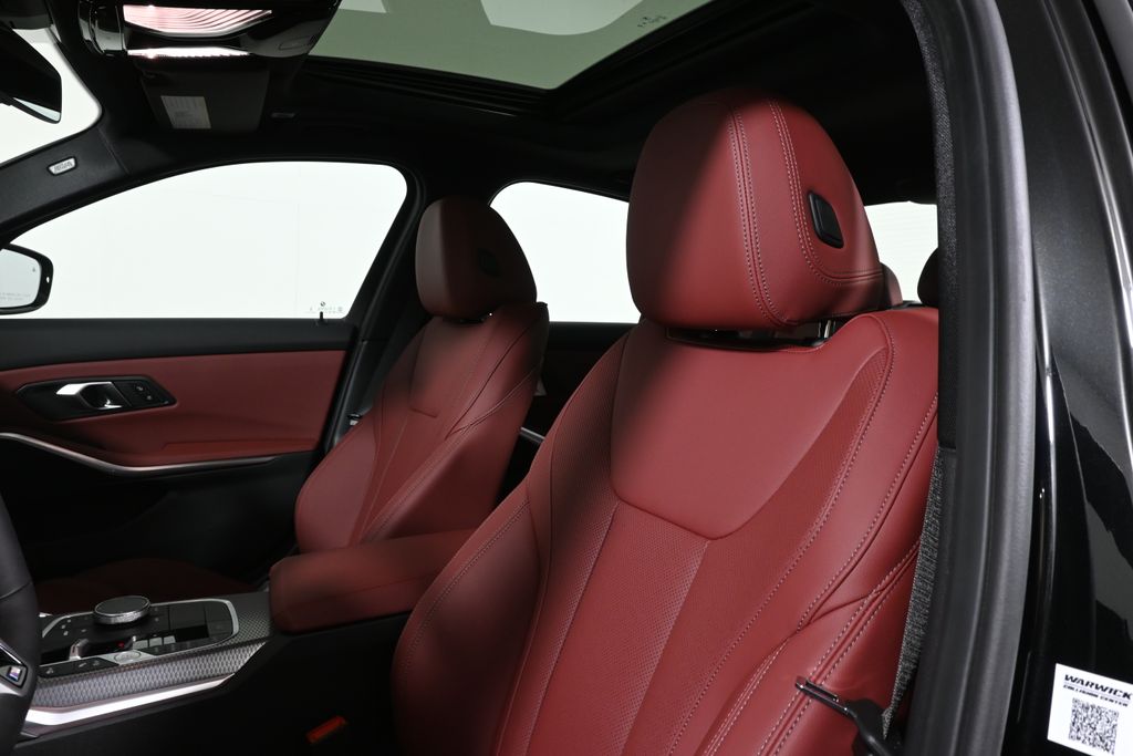 Thumbnail: 2026 BMW 3 Series - 16