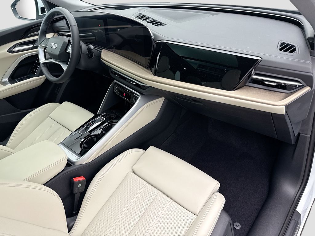 Thumbnail: 2025 Audi Q5 - 17