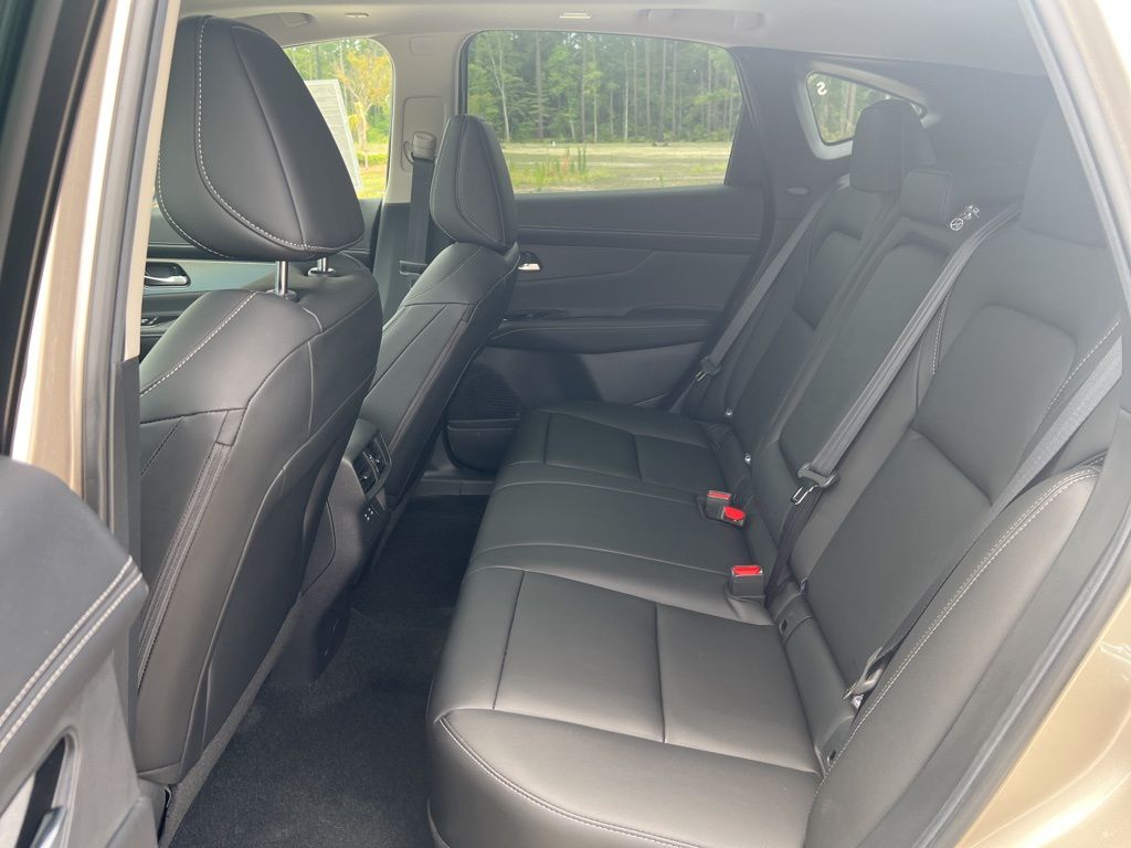 2025 Champagne Silver Metallic Nissan Murano SL AWD SUV