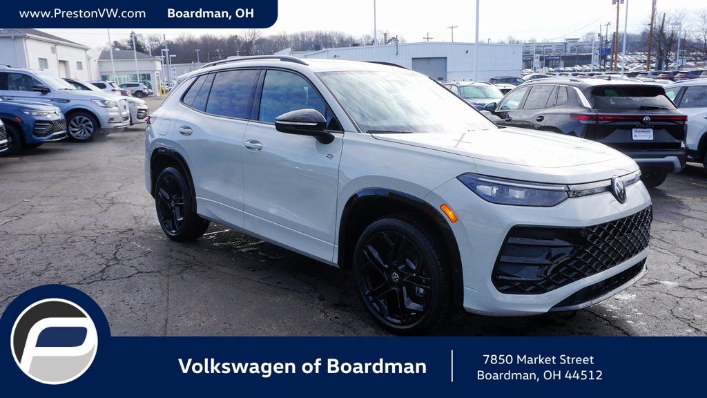 2026 Volkswagen Tiguan 2.0T SE R-Line Black