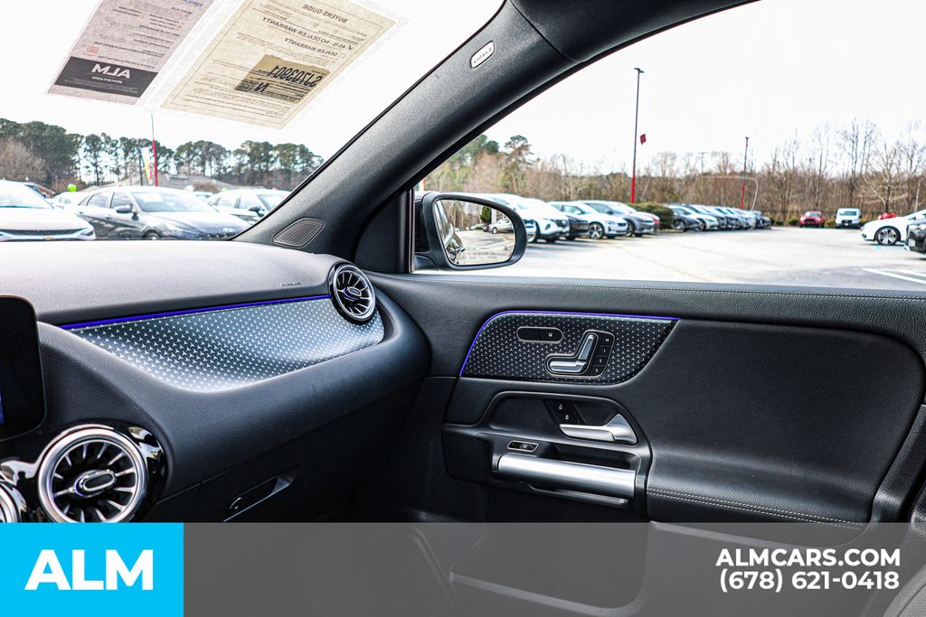 Used 2025 Black Mercedes-Benz GLA 250 image 47