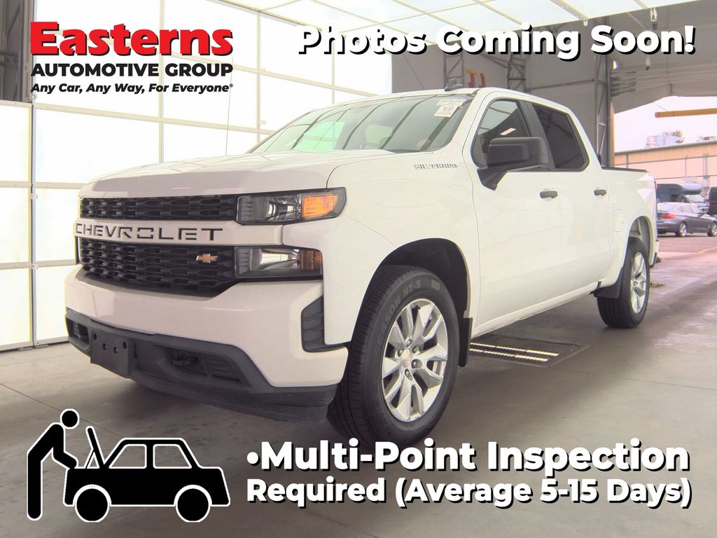 2019 Chevrolet Silverado 1500 Custom Crew Cab Short Box's photo