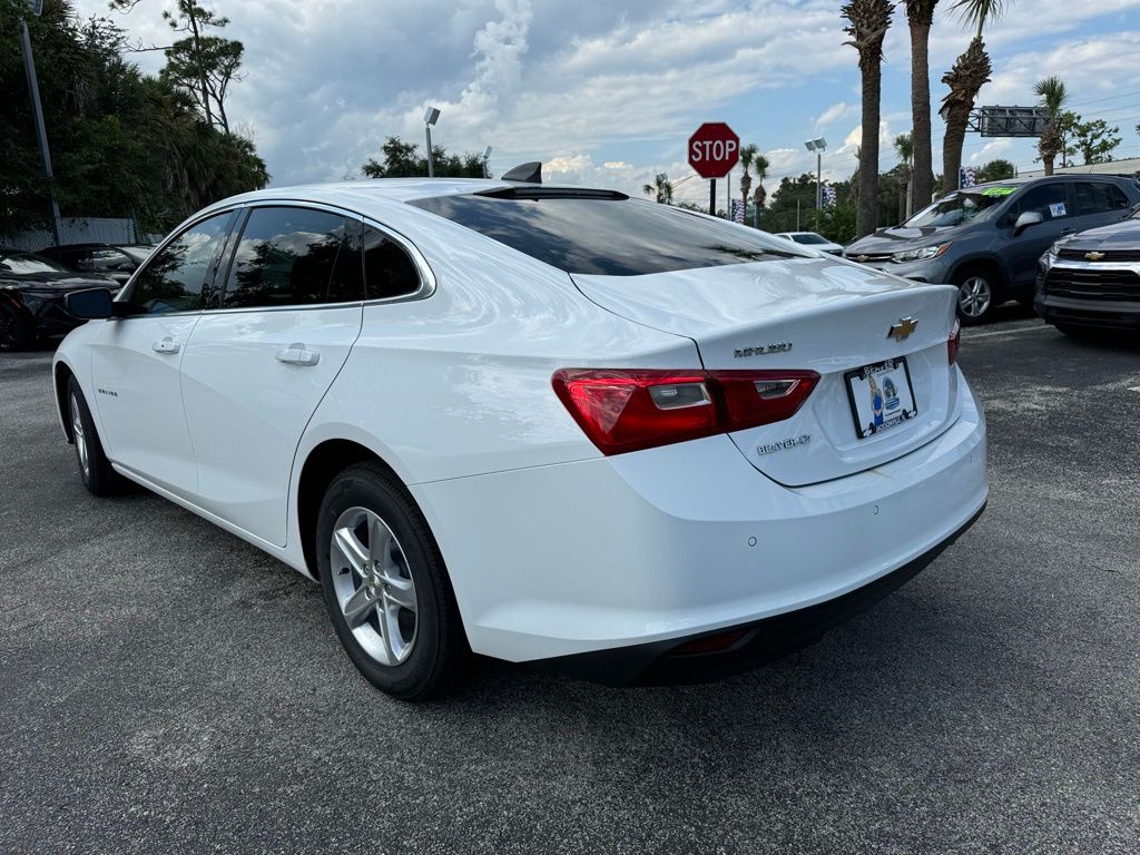 2025 Chevrolet Malibu LS 5