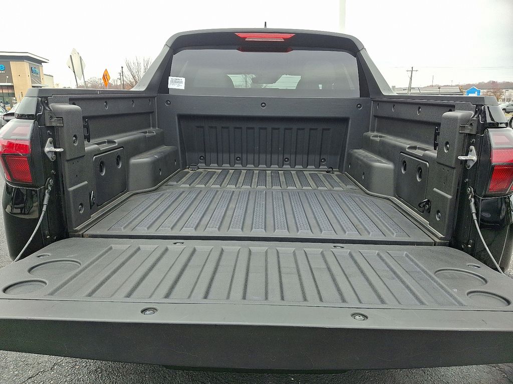 Thumbnail: 2025 Hyundai Santa Cruz - 30