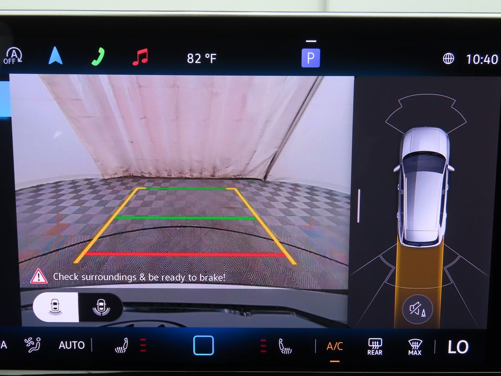 Thumbnail: 2025 Volkswagen Tiguan - 16