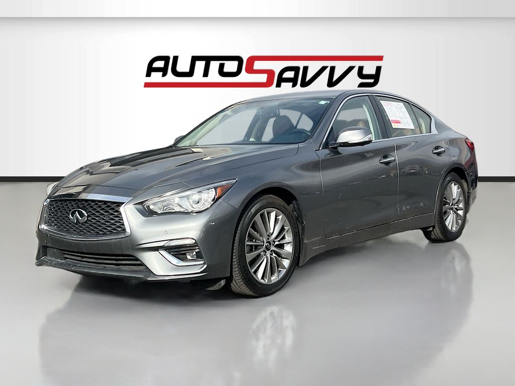 Used 2023 Gray INFINITI LUXE image 3