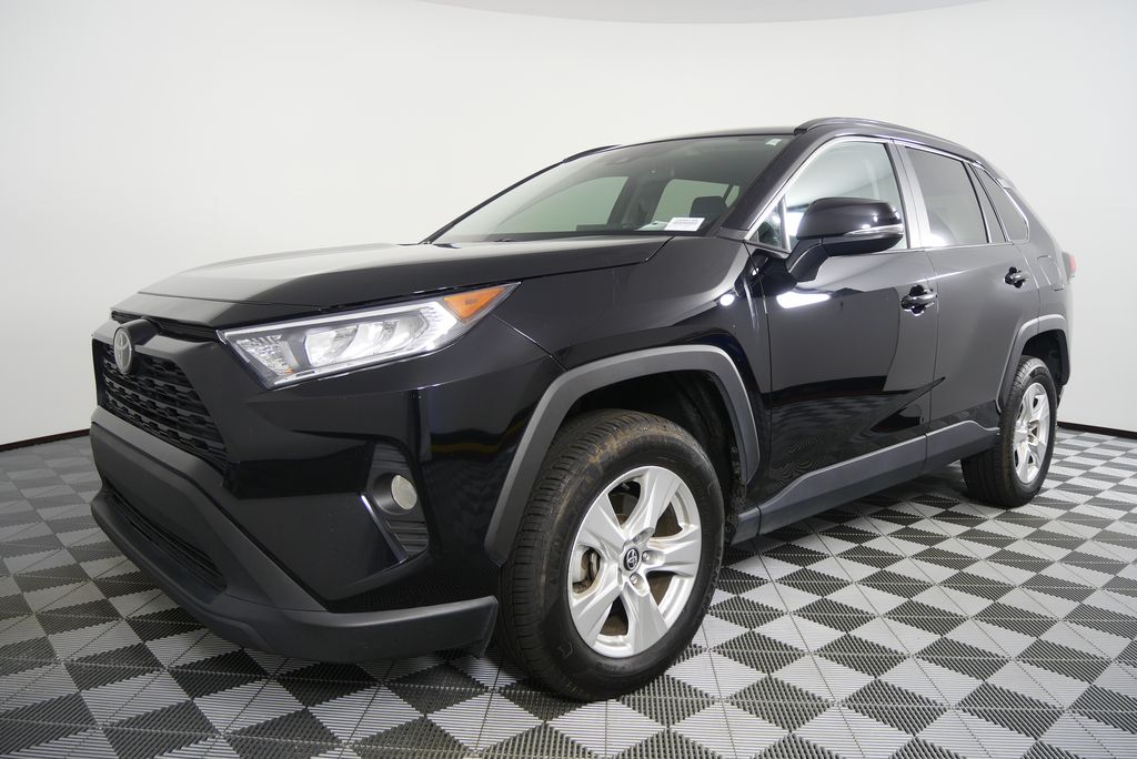 Thumbnail: 2020 Toyota RAV4 - 8