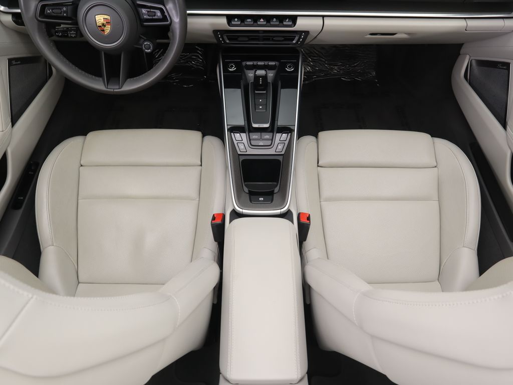 Thumbnail: 2021 Porsche 911 - 25