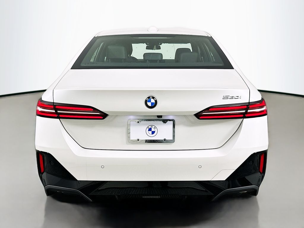 Thumbnail: 2026 BMW 5 Series - 6