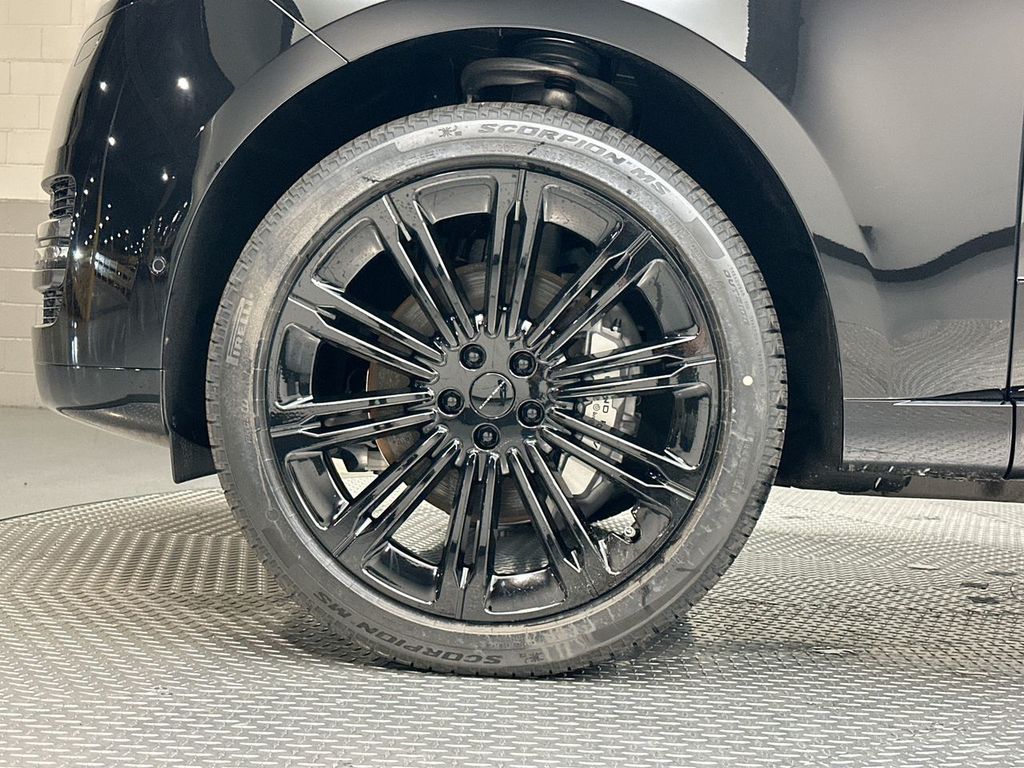 Thumbnail: 2026 Land Rover Range Rover - 13