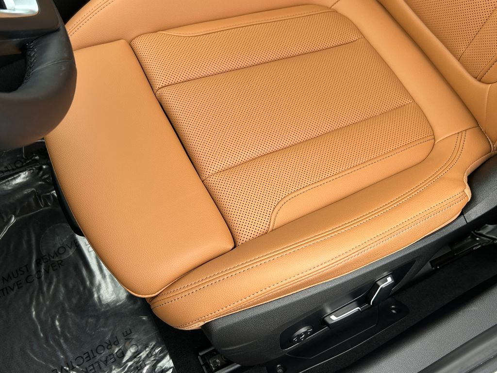 Thumbnail: 2024 BMW 3 Series - 15