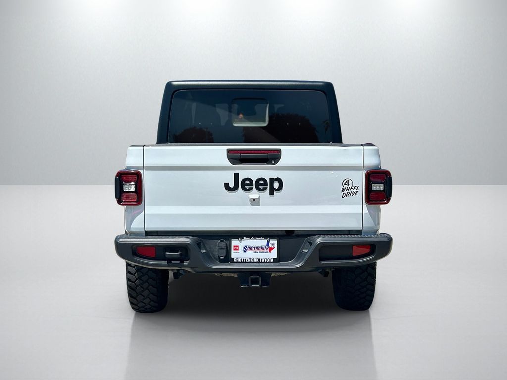 Used 2024 Jeep Gladiator Truck