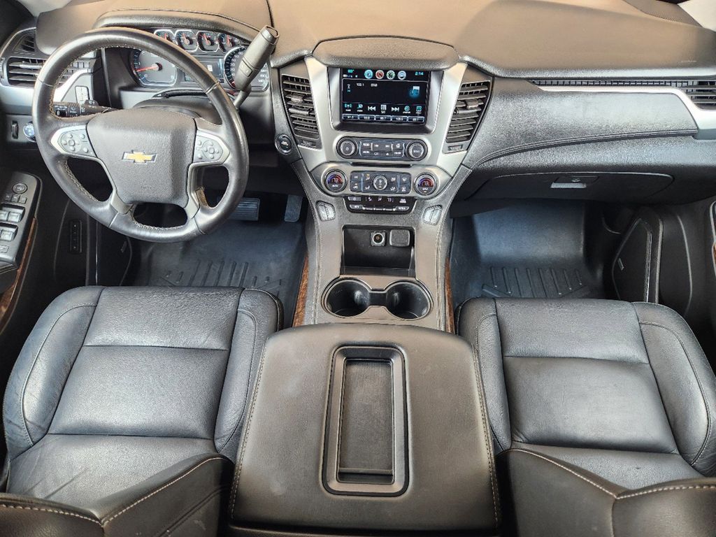 2019 Chevrolet Suburban LT 24