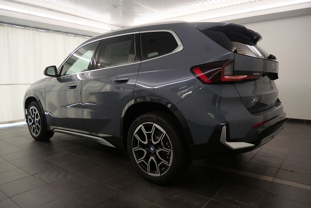 2025 BMW X1 xDrive28i 4