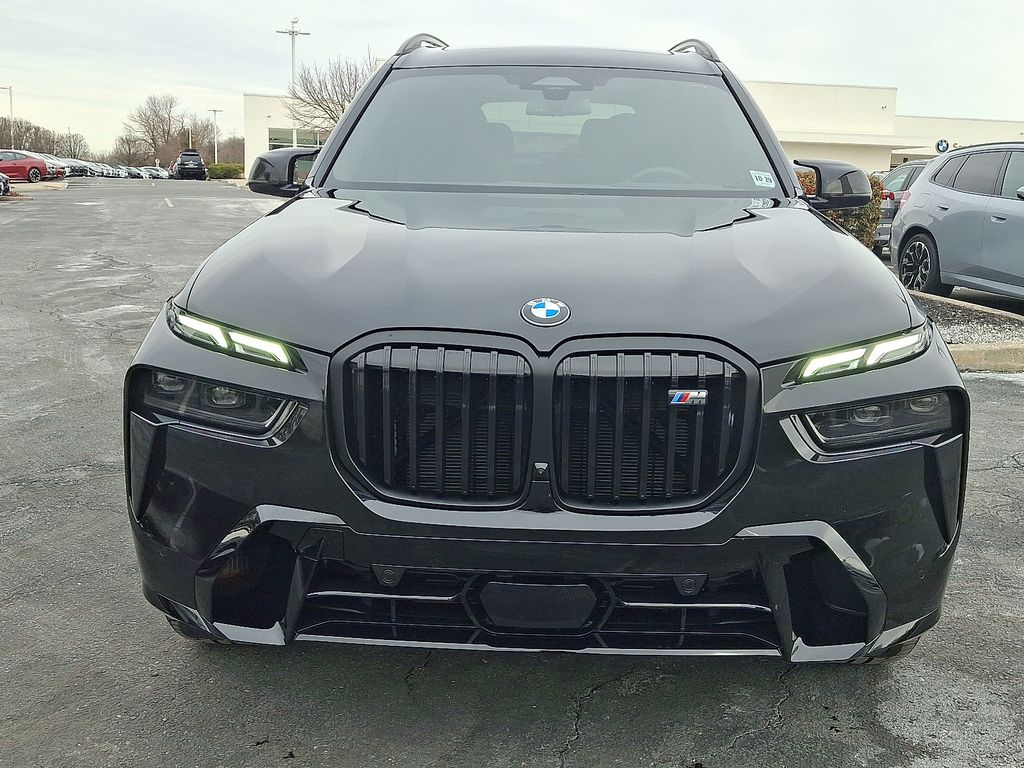 Thumbnail: 2025 BMW X7 - 2