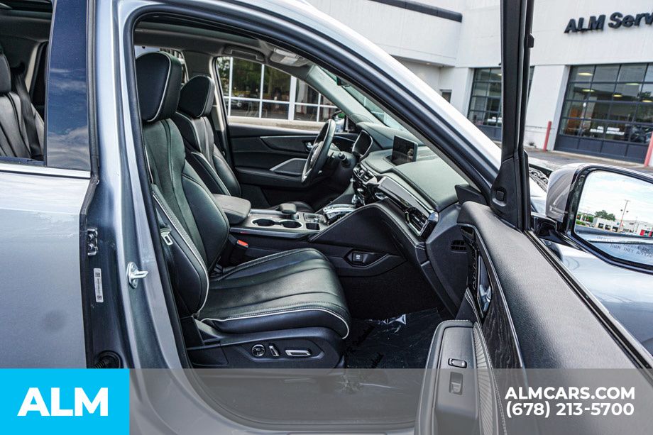Used 2023 Silver Acura Advance image 25