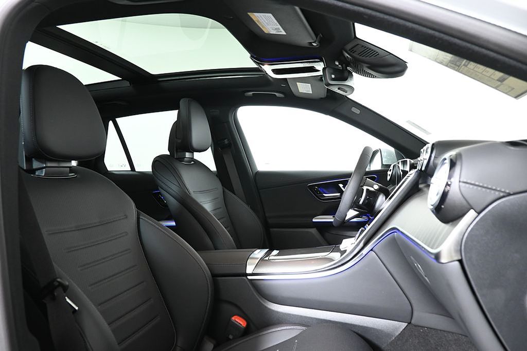 Thumbnail: 2026 Mercedes-Benz GLC - 20