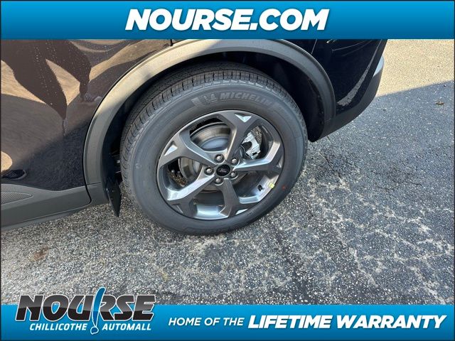 2025 Ford Escape Hybrid ST-Line photo