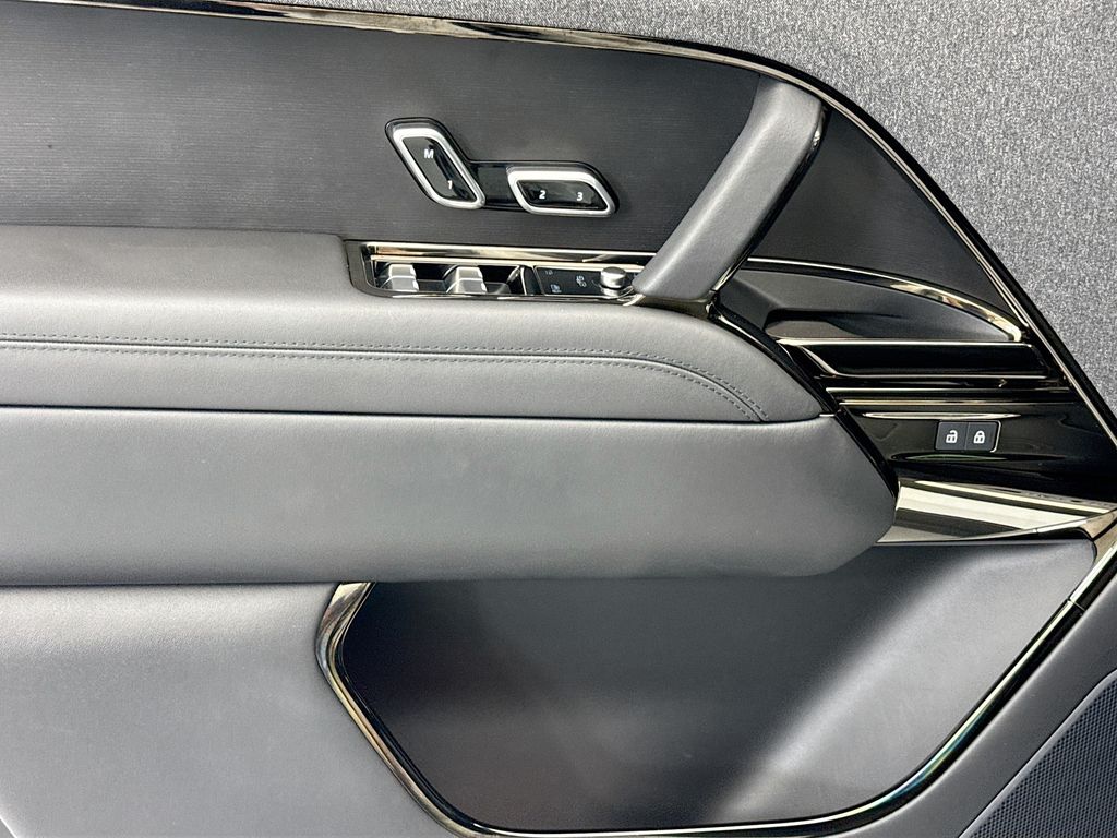 Thumbnail: 2024 Land Rover Range Rover Sport - 22