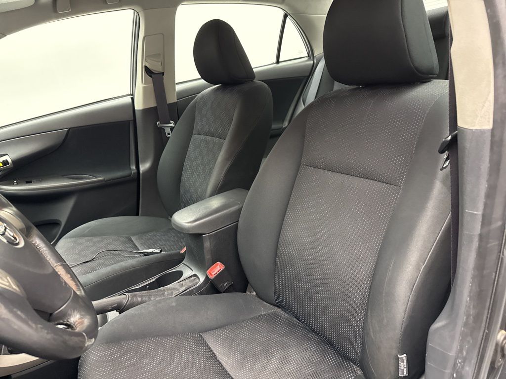 Thumbnail: 2009 Toyota Corolla - 9