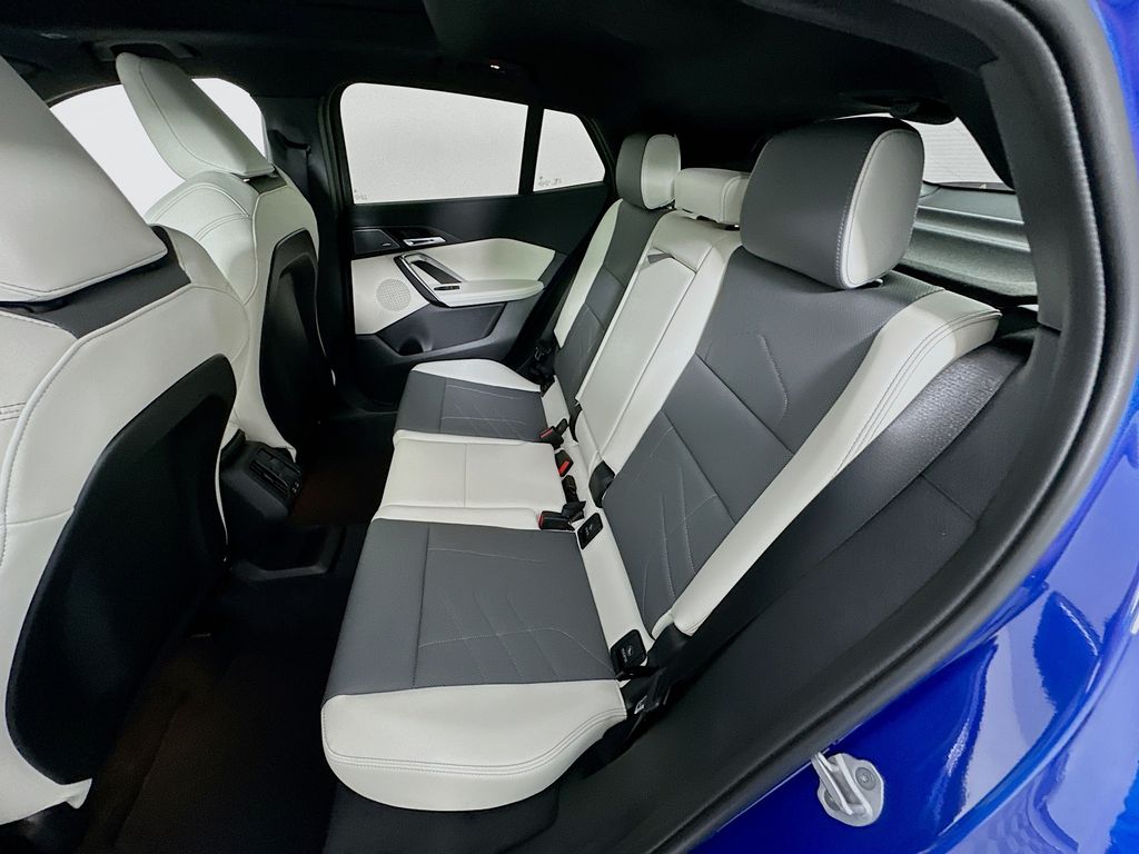 Thumbnail: 2026 BMW X2 - 17