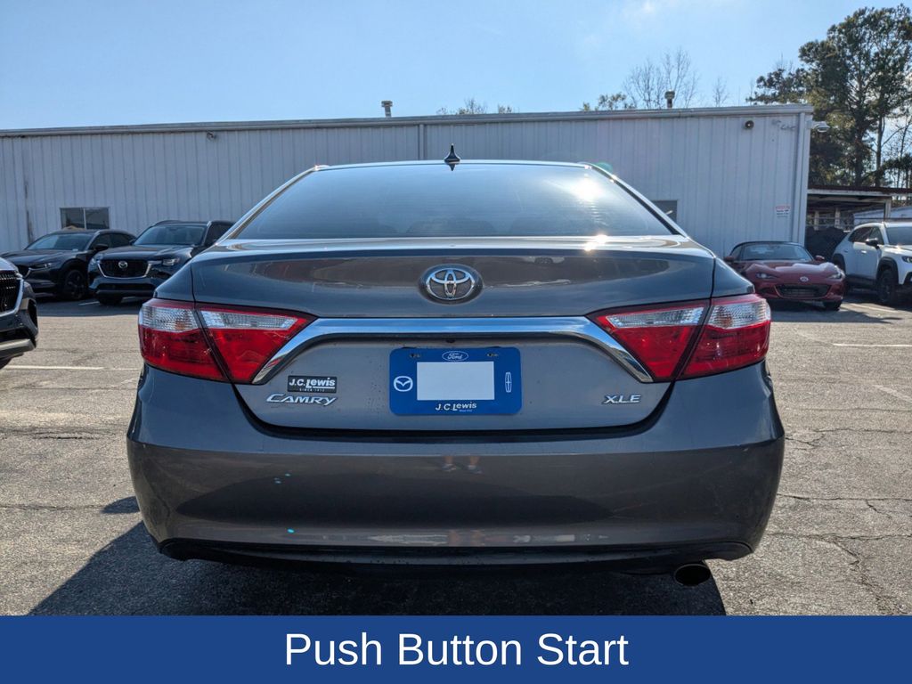 2016 Toyota Camry XLE
