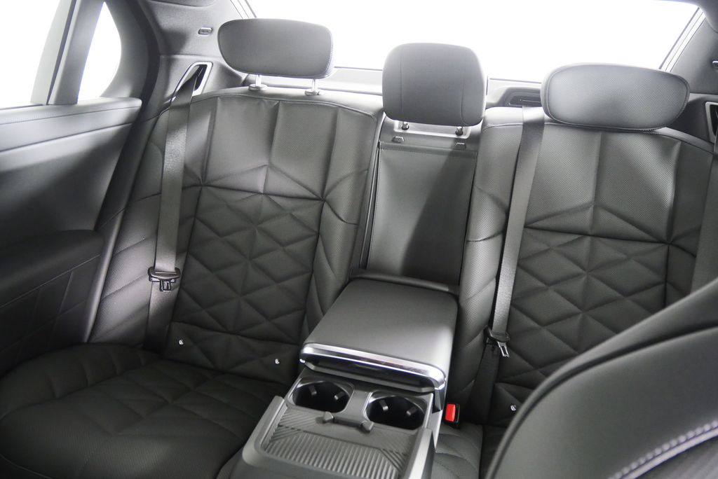 Thumbnail: 2026 BMW 7 Series - 14