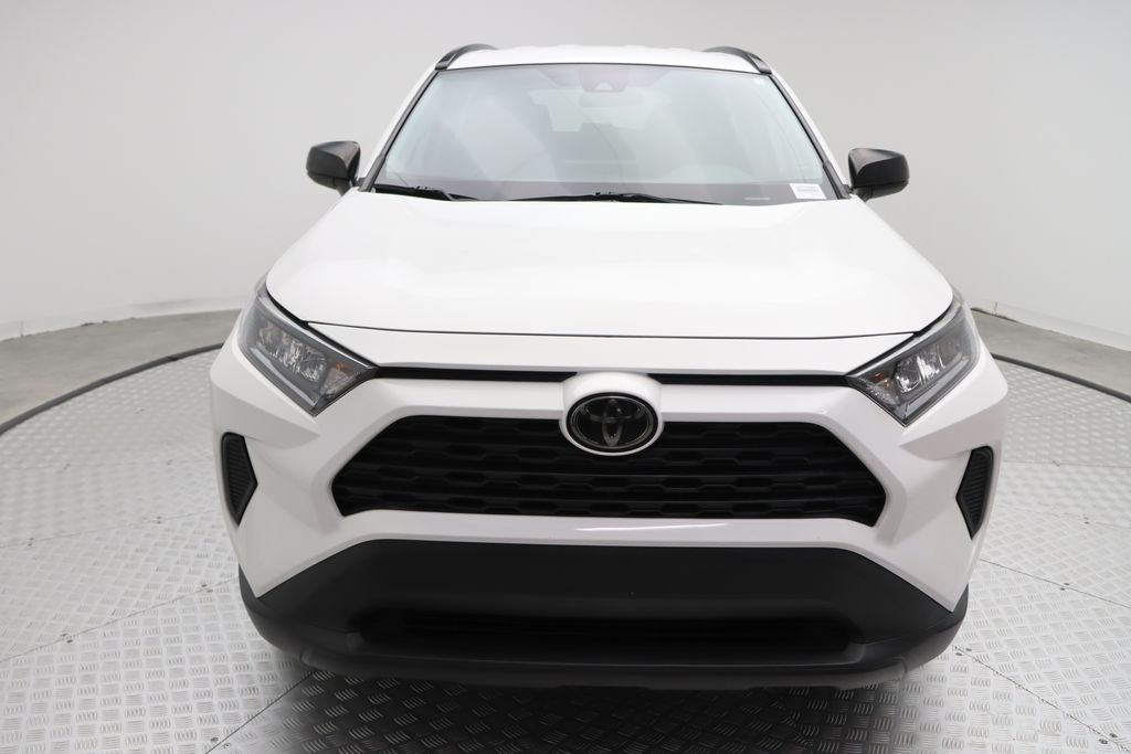 2020 Toyota RAV4 LE 5