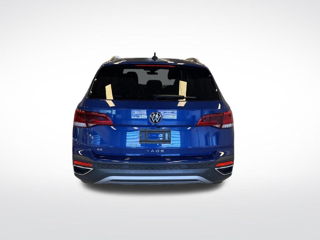 2024 Volkswagen Taos SE photo 7