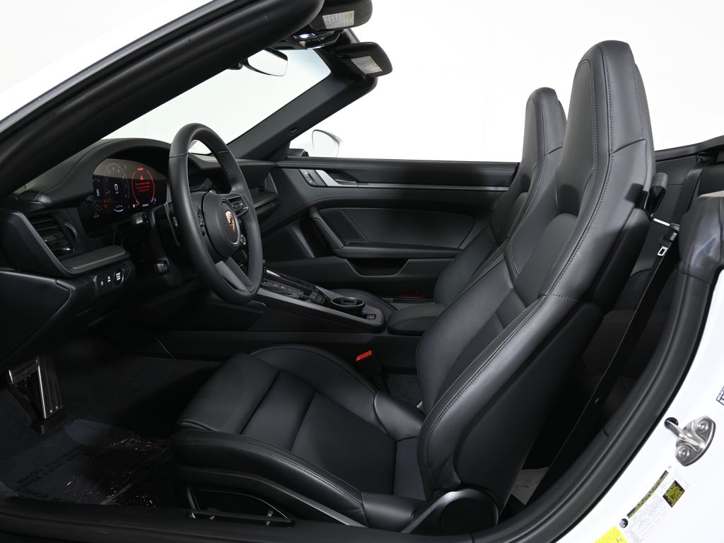 Thumbnail: 2025 Porsche 911 - 5