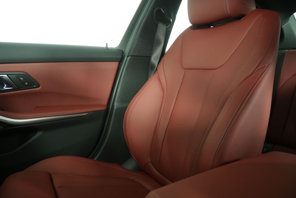 Thumbnail: 2026 BMW 3 Series - 24