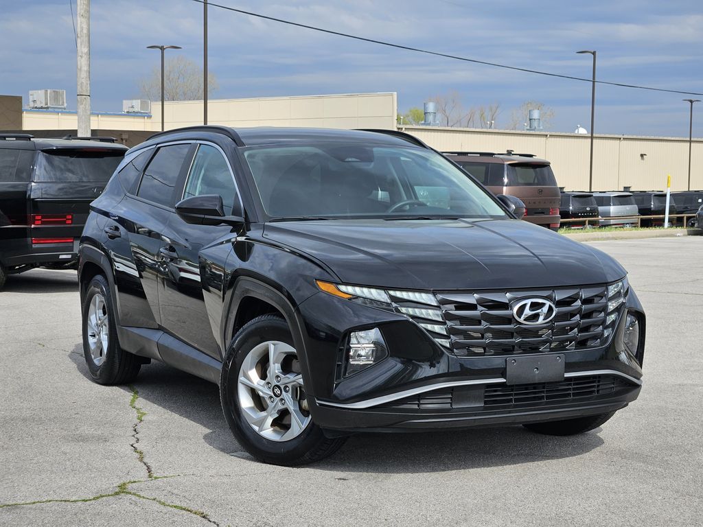 Black Pearl 2024 Hyundai Tucson SEL FWD SUV / Crossover Front-Wheel Drive 8-Speed Automatic
