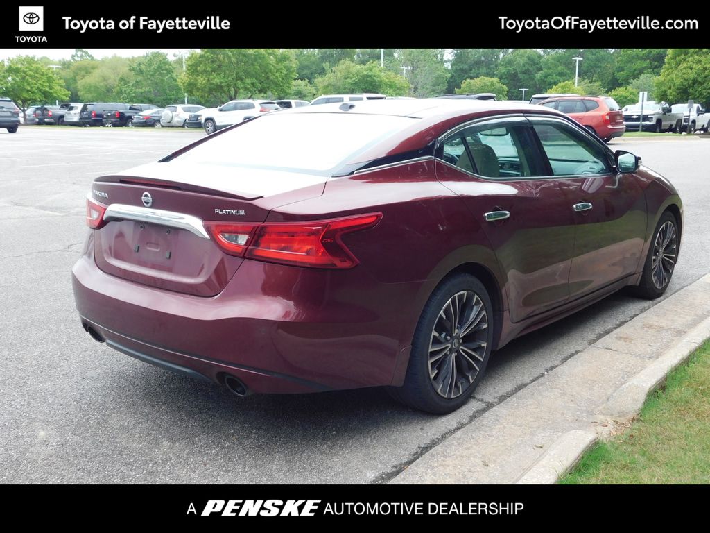 2016 Nissan Maxima Platinum 11