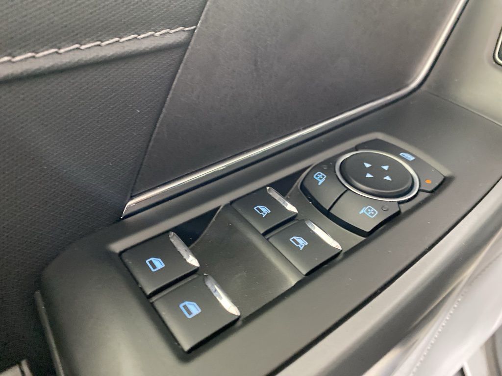 2025 Ford F-150 XLT - Photo 18