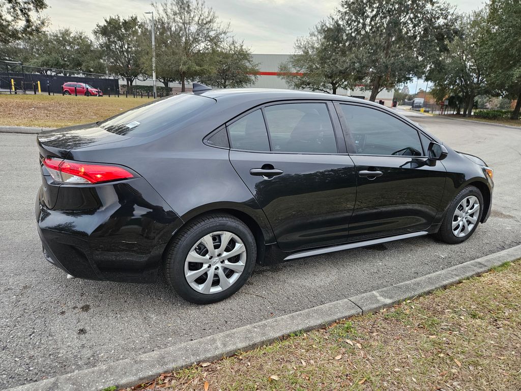 2020 Toyota Corolla LE 5