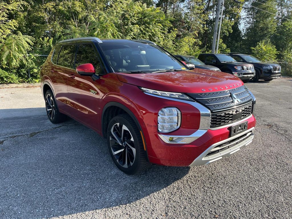 Red 2023 Mitsubishi Outlander Hybrid Plug-in SUV / Crossover All-Wheel Drive 1-Speed Automatic