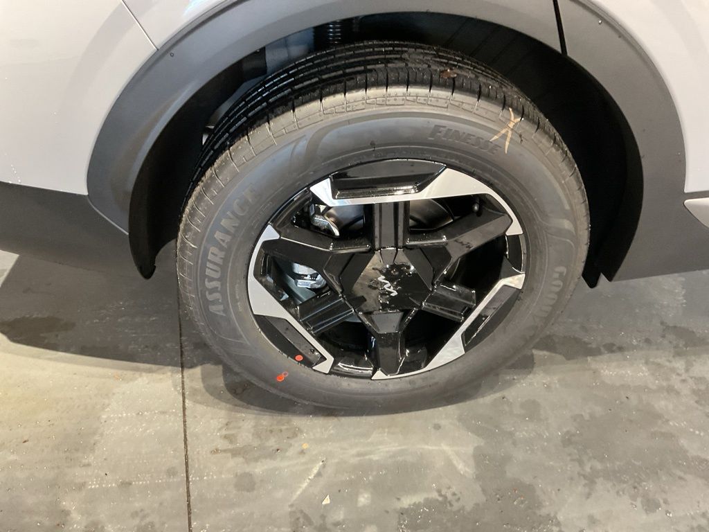 New 2026 Gray Kia S image 19