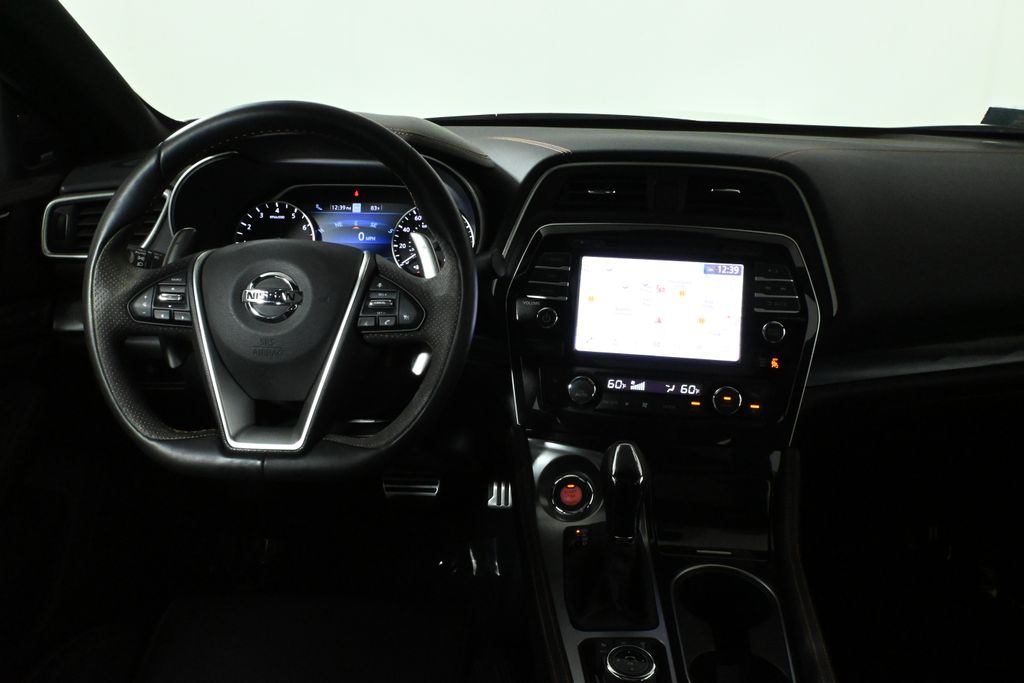 2021 Nissan Maxima SR 18