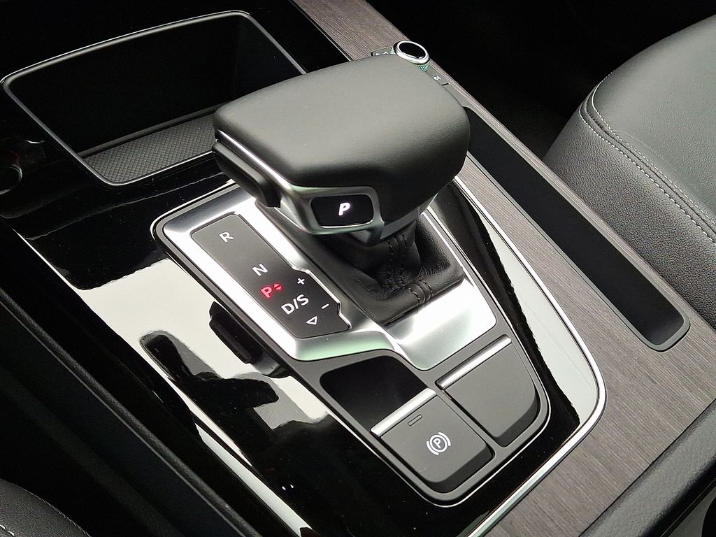 2025 Audi Q5 Premium 15