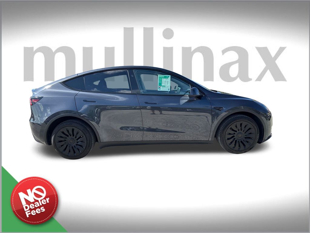 Used 2024 Tesla Model Y Long Range with VIN 7SAYGDEE8RA317257 for sale in Northfield, Minnesota