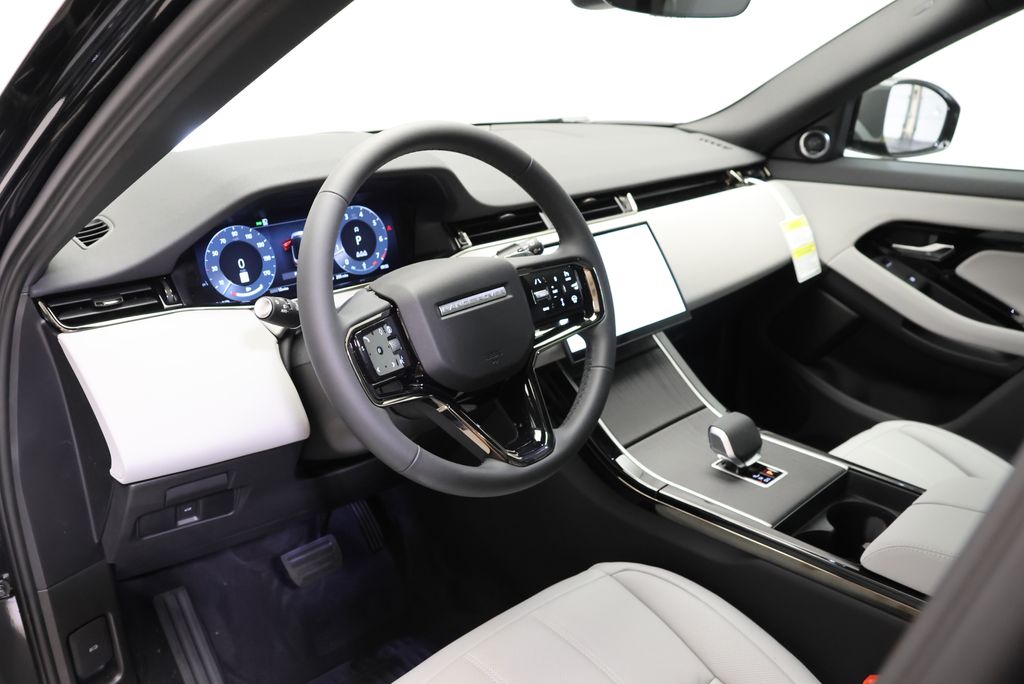 Thumbnail: 2026 Land Rover Range Rover Evoque - 27