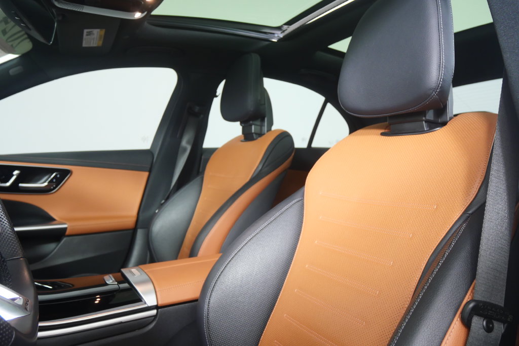 Thumbnail: 2024 Mercedes-Benz C-Class - 10