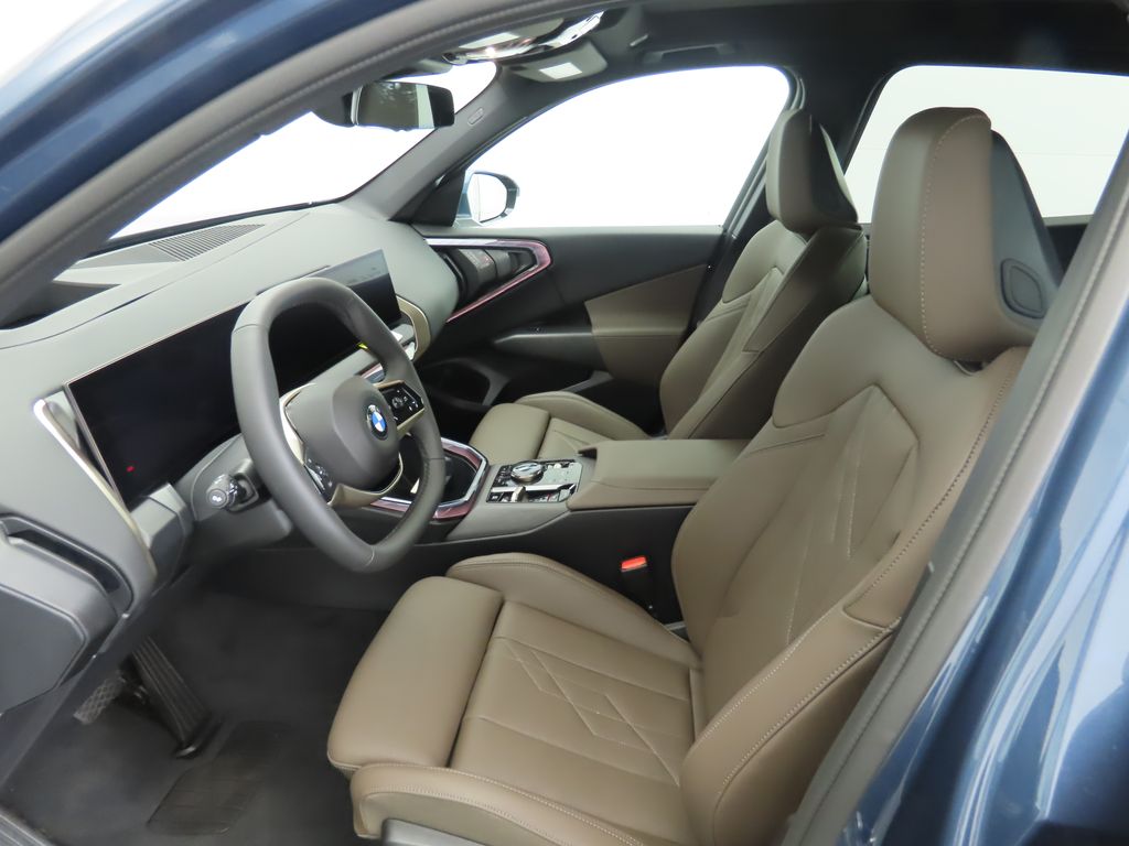 Thumbnail: 2025 BMW X3 - 21