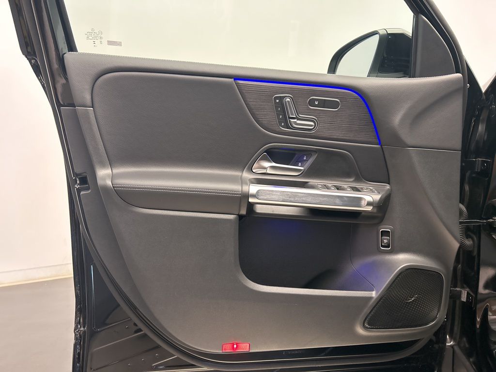 Thumbnail: 2026 Mercedes-Benz GLB - 12