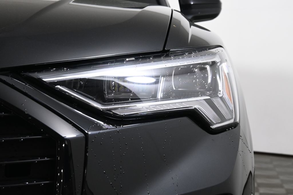 Thumbnail: 2022 Audi Q3 - 11